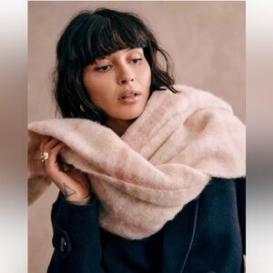 Sézane Pink checkered scarf